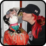 Jo Jo and the Asian Doll Statue